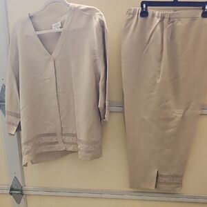 Beige Women's Pantsuit Set - Classic Two-Piece Outfit